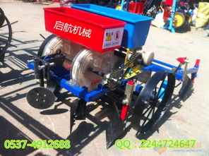 新型噴藥覆膜機(jī) 多功能播種覆膜機(jī)引領(lǐng)農(nóng)業(yè)機(jī)械化新變革